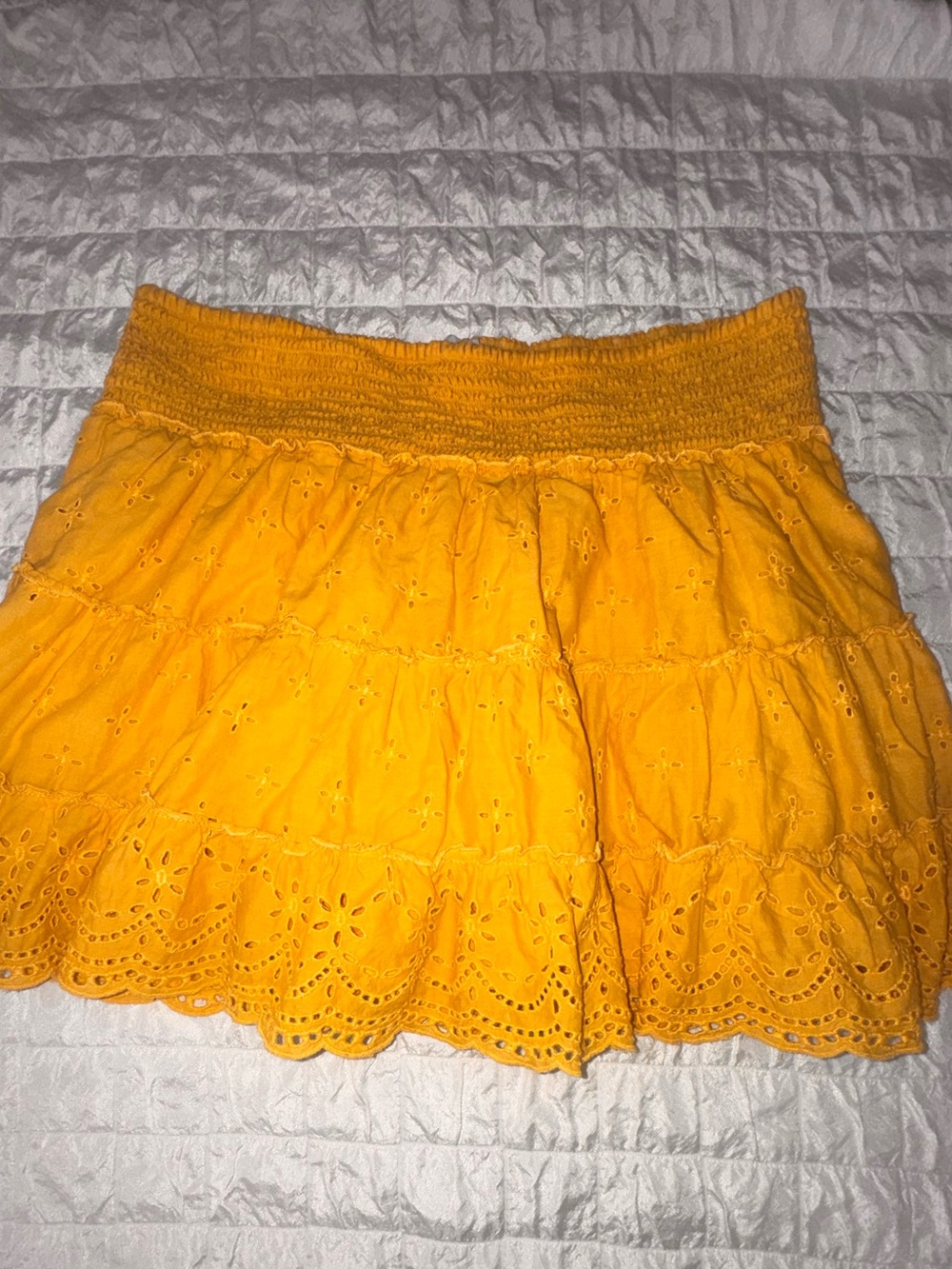 American Eagle Yellow Eyelet Tiered Ruffle Mini cotton Skirt EUC SZ L